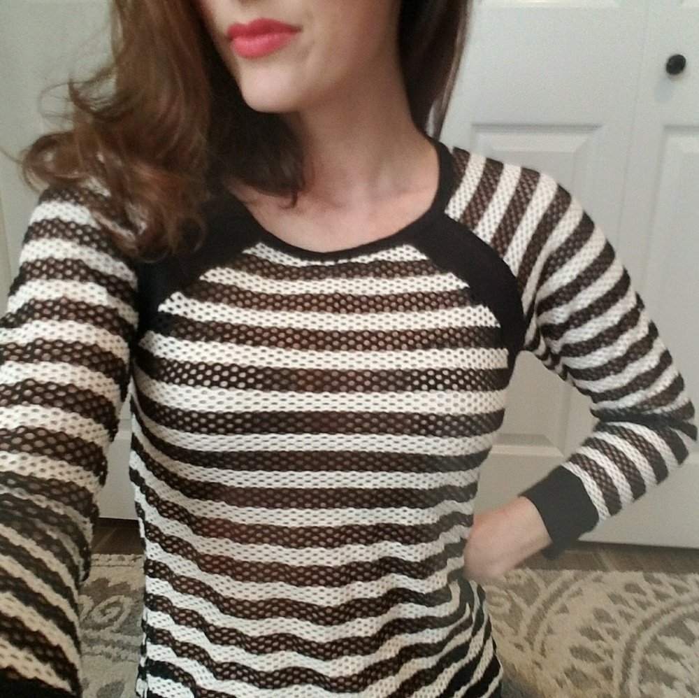 💝BOBEAU Black & White Striped Top , New! NWT